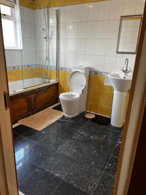 Quirky Studio Flat Selfcontained London Exterior foto